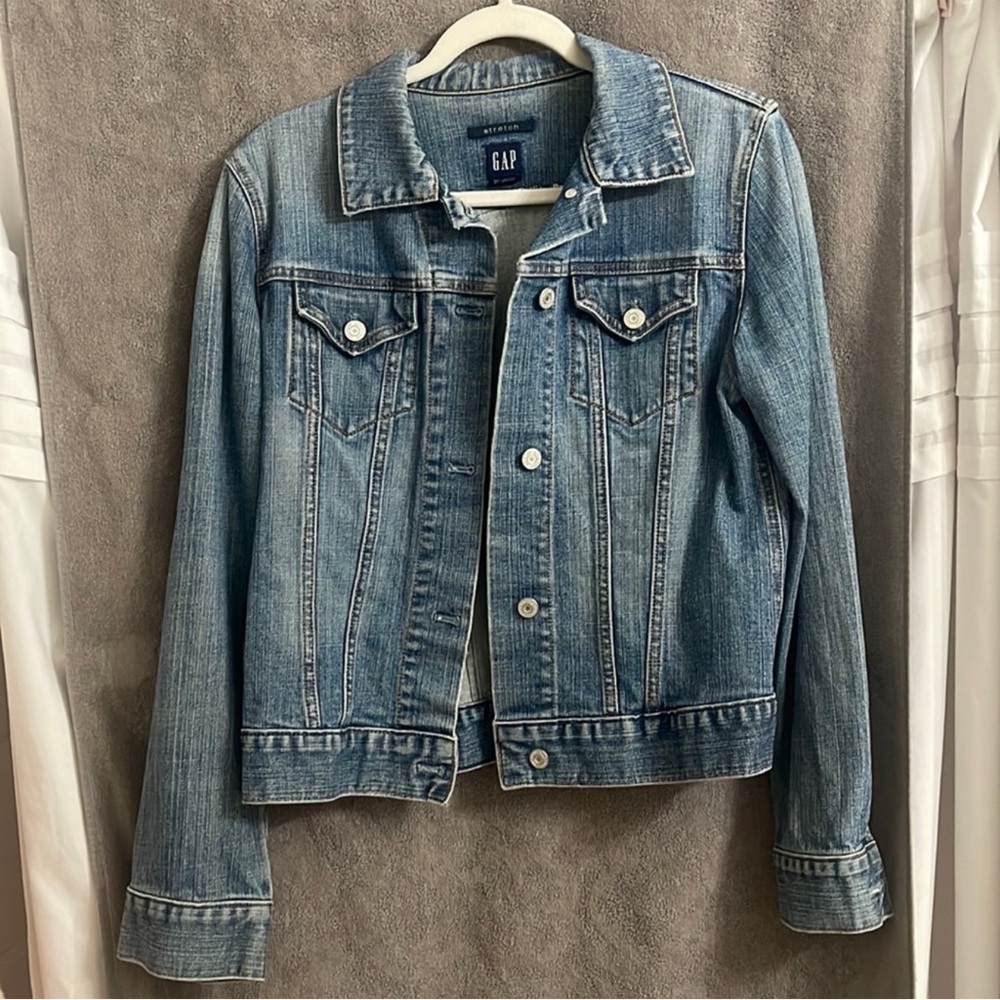 GAP Women's Blue Denim Jacket